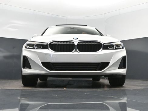 Certified 2025 BMW 330i Sedan RWD image 45
