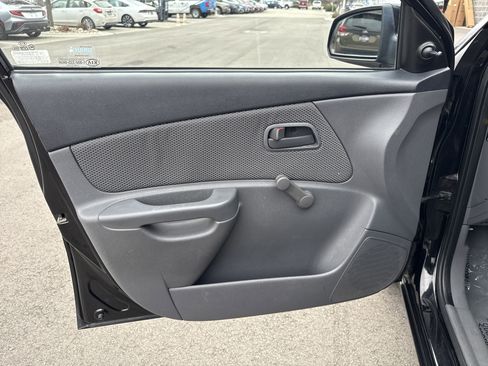 Used 2009 Kia Rio LX image 17