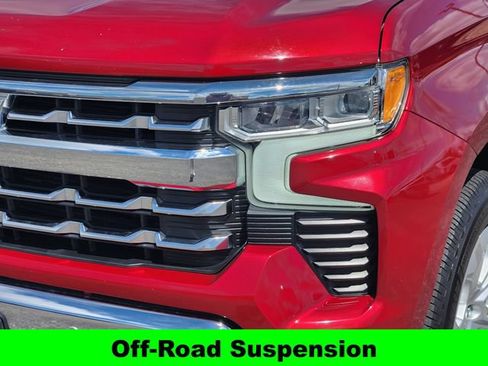 Used 2022 Chevrolet Silverado 1500 LTZ AWD/4WD image 7