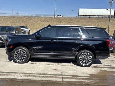 Used 2023 GMC Yukon Denali Ultimate image 9