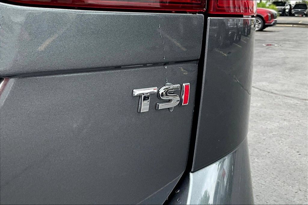Used 2016 Volkswagen Golf SE FWD image 24