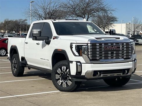 Used 2024 GMC Sierra 3500 Denali w/ Denali Reserve Package image 2