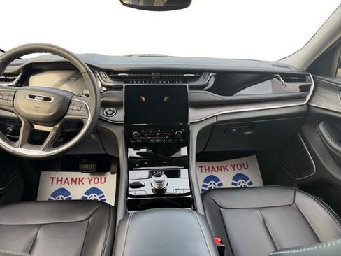 Used 2023 Jeep Grand Cherokee 4WD 4xe image 21