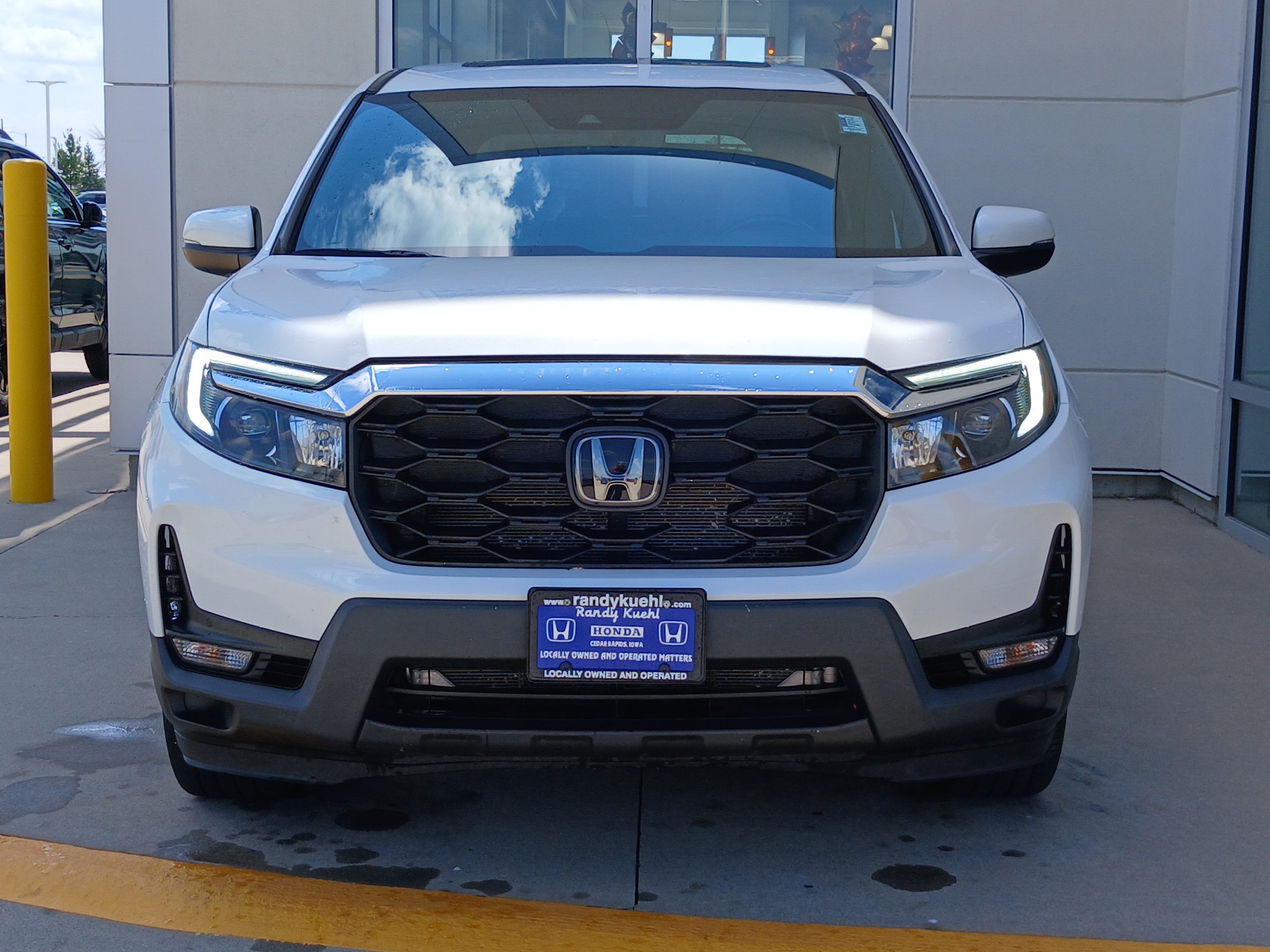 Used 2023 Honda Passport EX-L image 4