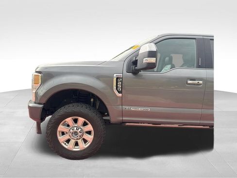 Used 2022 Ford F250 Platinum AWD/4WD image 37