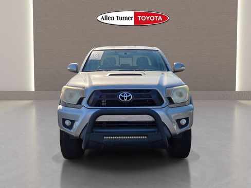 Used 2015 Toyota Tacoma PreRunner w/ TRD Sport Package RWD image 4