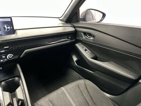 Used 2024 Honda Accord Sport image 13