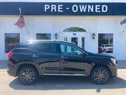 Certified 2023 GMC Terrain Denali w/ Black Diamond Edition AWD/4WD image 4