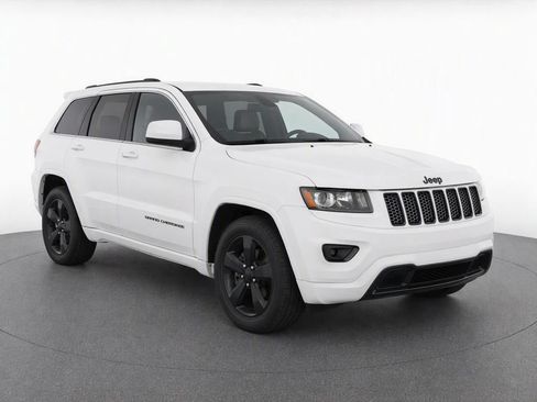 Used 2014 Jeep Grand Cherokee Altitude AWD/4WD image 2