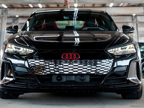 Used 2023 Audi RS e-tron GT AWD/4WD image 2