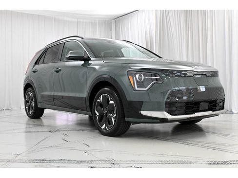 New 2025 Kia Niro Wind image 2