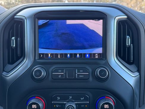 Used 2022 Chevrolet Silverado 1500 LTZ w/ LTZ Premium Package image 14