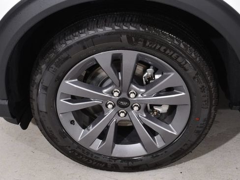 New 2026 Ford Explorer Active w/ Active Comfort Package AWD/4WD image 25