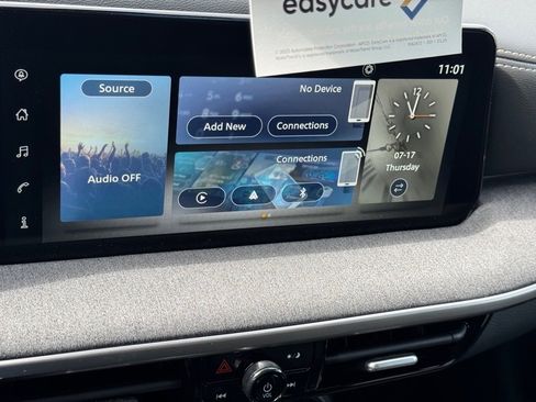 New 2025 Nissan Kicks SV image 22