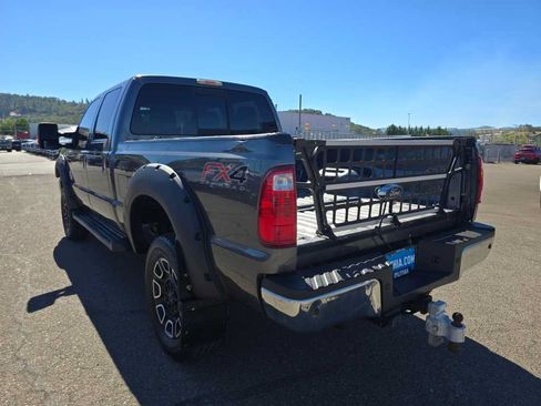 Used 2015 Ford F250 Lariat w/ FX4 Off-Road Package AWD/4WD image 3