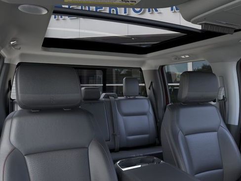 New 2026 Ford F250 Lariat w/ Black Appearance Package image 22