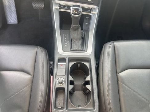 Used 2025 Audi Q3 2.0T Premium image 13