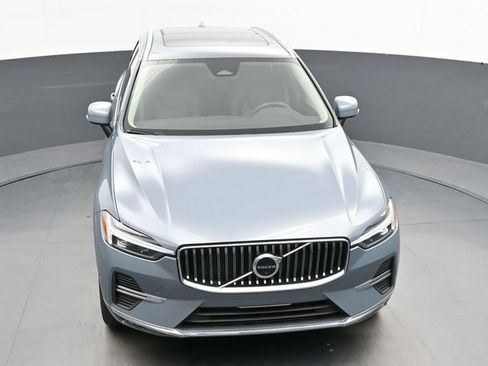 Used 2023 Volvo XC60 B5 Plus w/ Protection Package Premier AWD/4WD image 17