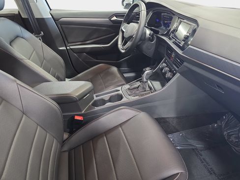 Used 2023 Volkswagen Jetta SE w/ Panoramic Sunroof Package FWD image 10