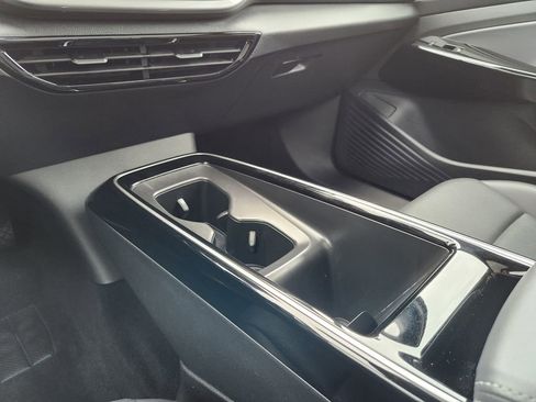 Certified 2024 Volkswagen ID.4 S RWD image 16