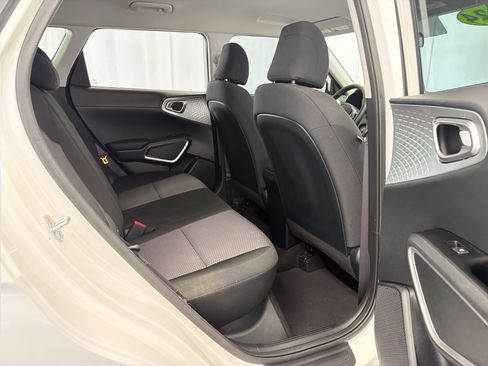 Used 2022 Kia Soul LX FWD image 11