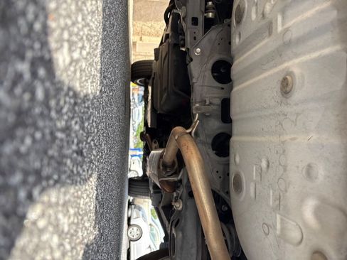 Used 2015 Toyota RAV4 Limited w/ Technology Package FWD image 19
