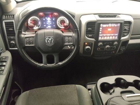 Used 2017 RAM 1500 Big Horn RWD image 22