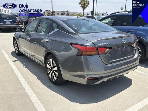 Used 2022 Nissan Altima 2.5 SV FWD image 11