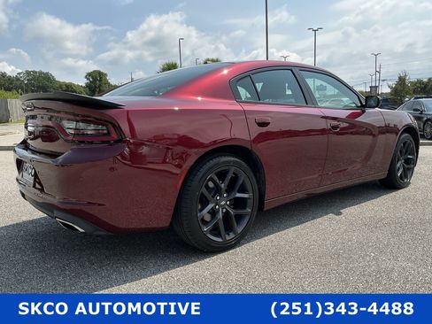 Used 2020 Dodge Charger SXT w/ Blacktop Package RWD image 5
