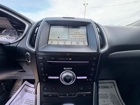 Used 2018 Ford Edge Titanium w/ Equipment Group 302A AWD/4WD image 13