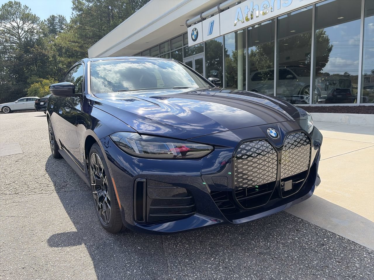 New 2026 BMW i4 eDrive40 w/ M Sport Package RWD image 1