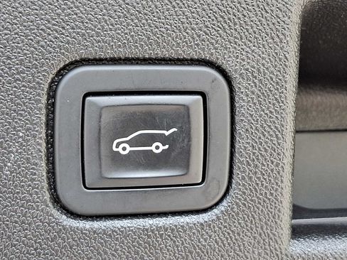 Used 2018 Chevrolet Equinox Premier AWD/4WD image 28