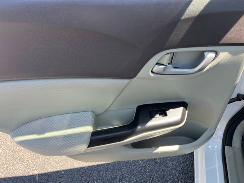 Used 2012 Honda Civic LX image 14