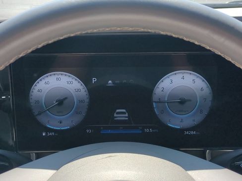 Used 2025 Hyundai Elantra SEL FWD image 16