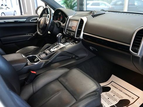 Used 2014 Porsche Cayenne S AWD/4WD image 47