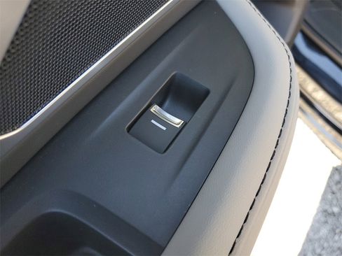 New 2026 Acura RDX SH-AWD image 16