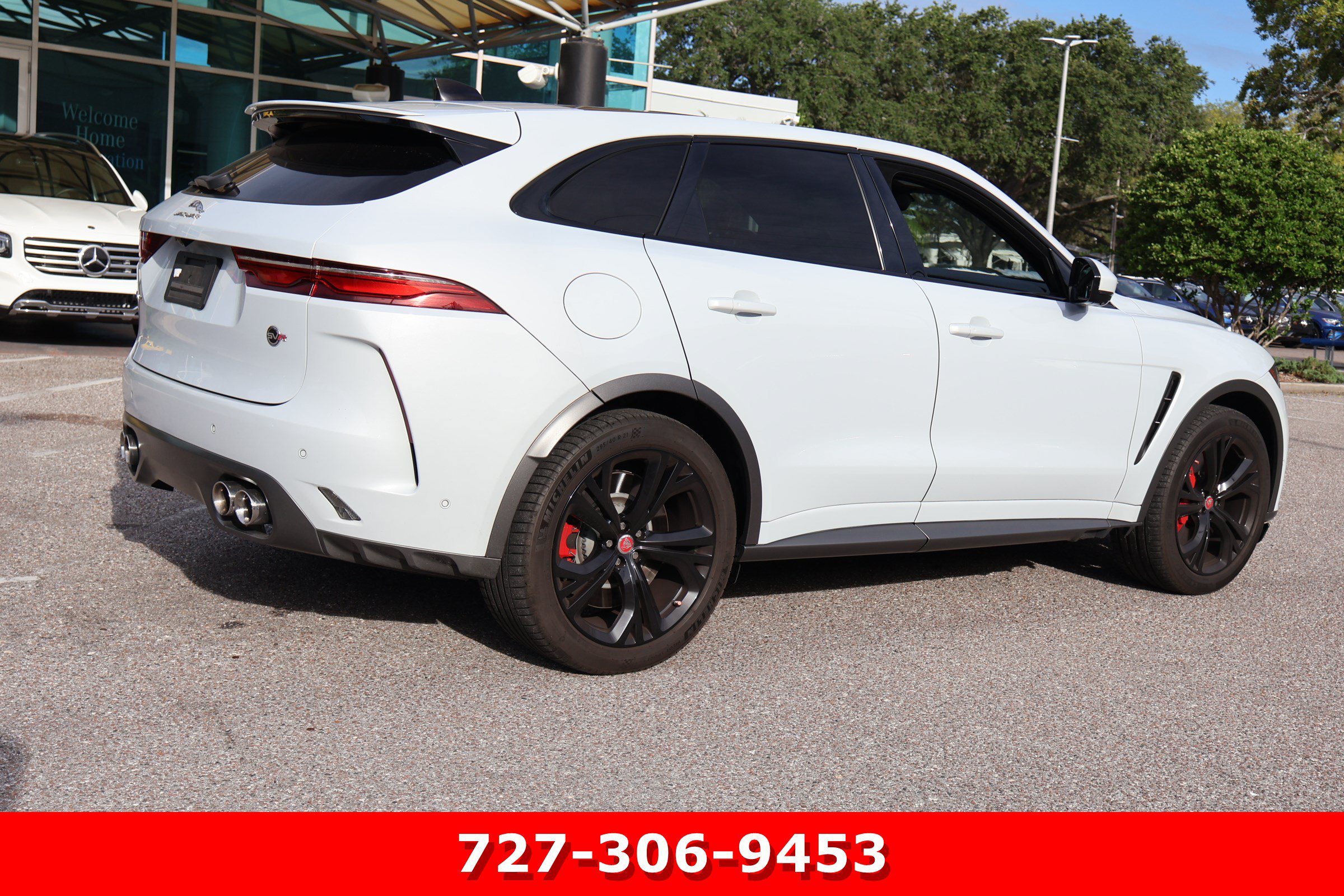 Used 2021 Jaguar F-PACE SVR AWD/4WD image 10