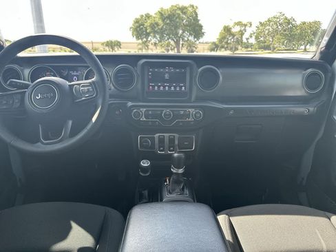 Certified 2023 Jeep Wrangler Sport AWD/4WD image 17