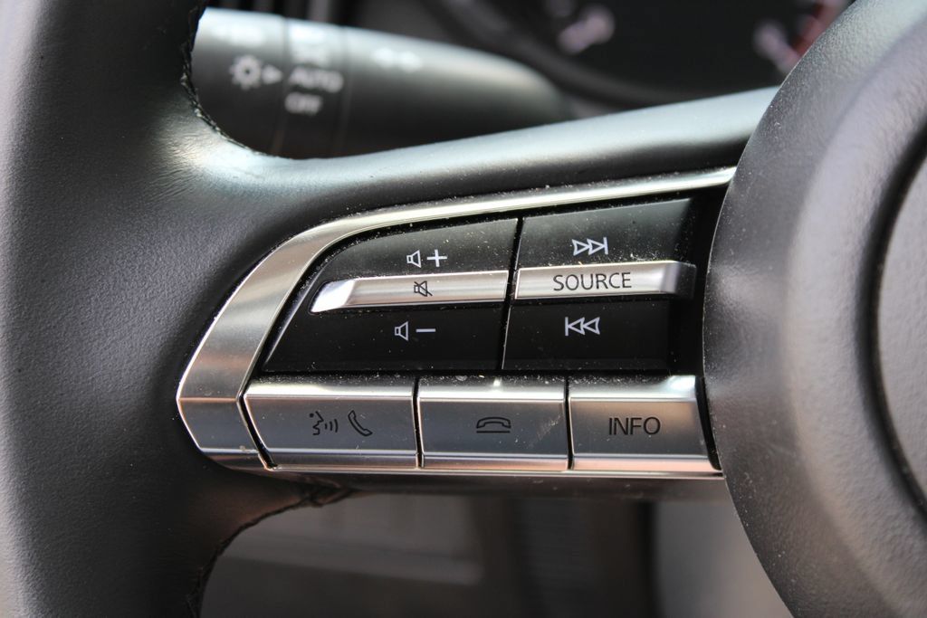 Used 2025 MAZDA CX-50 AWD 2.5 S w/ Premium Package image 14