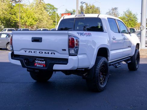 Used 2022 Toyota Tacoma TRD Sport AWD/4WD image 7