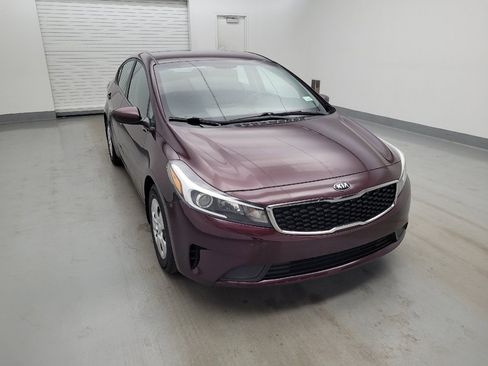 Used 2017 Kia Forte LX FWD image 14