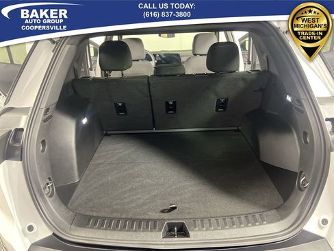 Used 2025 Chevrolet Equinox LT image 25