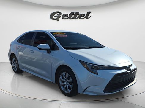 Used 2024 Toyota Corolla LE FWD image 3