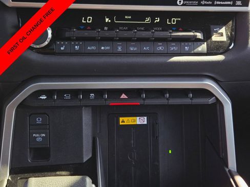 Used 2024 Toyota Sequoia Platinum AWD/4WD image 30