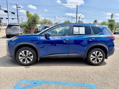 Certified 2022 Nissan Rogue SV image 4