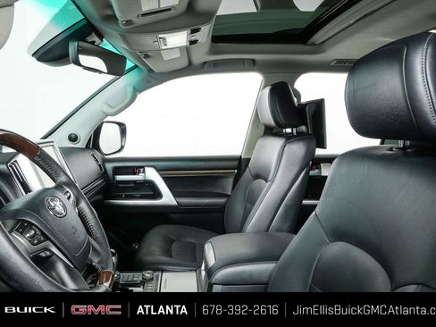 Used 2017 Toyota Land Cruiser AWD/4WD image 5