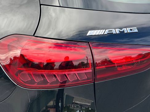 New 2026 Mercedes-Benz GLA 35 AMG 4MATIC image 12