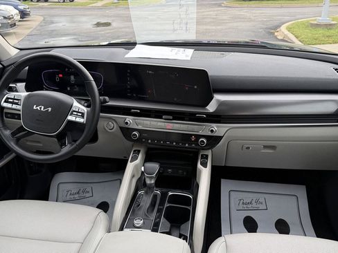 Used 2025 Kia Telluride S FWD image 55