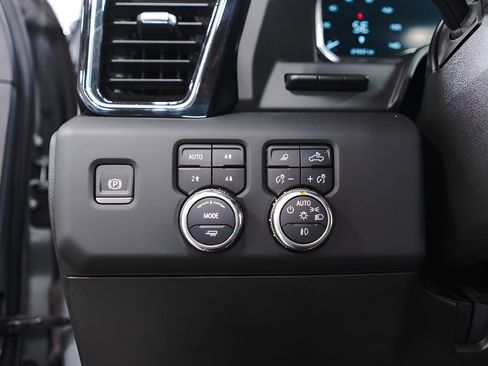 Used 2024 GMC Sierra 2500 Denali Ultimate AWD/4WD image 21