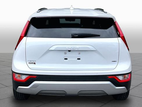 Used 2023 Kia Niro LX FWD image 5